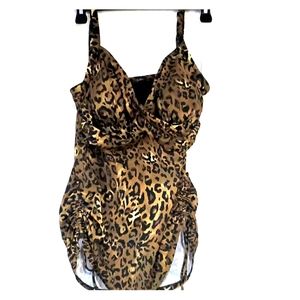 Trimshaper mastectomy inset tankini size 12